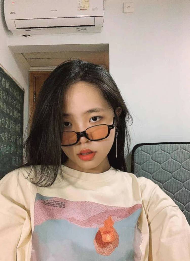 叽里咕噜-广东省·惠州市·惠城区-抖音 *** 微博-接寄拍 送拍 有专业相机 富士xs10
可以拍不同类型的照片
接衣服 饰品 日常用品 学习用品等等等等
商家有其他要求可以协商