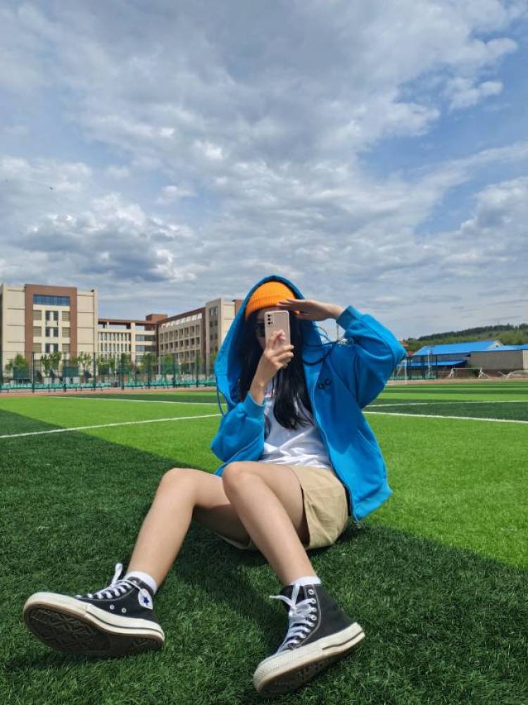 Oh_is楊軒-吉林省·长春市·双阳区-抖音 *** 美图秀秀-🉑 接买家秀
平时喜欢拍照 修图 素人一枚 所以好商量！努力上粉中！身高170体重110！喜欢探店！
可寄拍美瞳、假发、服装类、饰品类、诚信第一、谢谢合作
