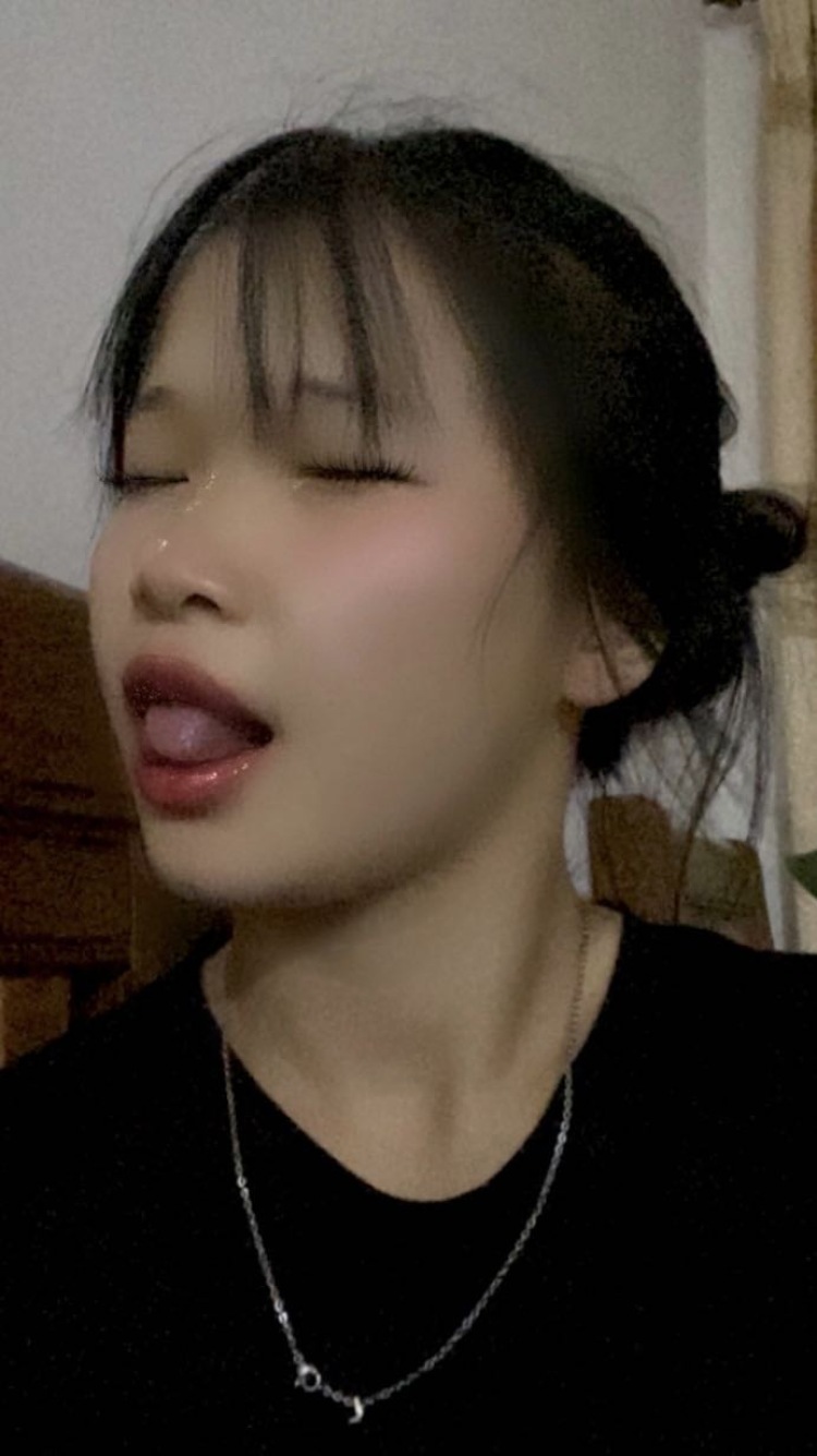 wdcln.赴-广东省·肇庆市·四会市-快手 微博 ***-买家秀 平面模特 短视频创作 ***微博快手可推广分享 照片质量好 多年寄拍模特经验