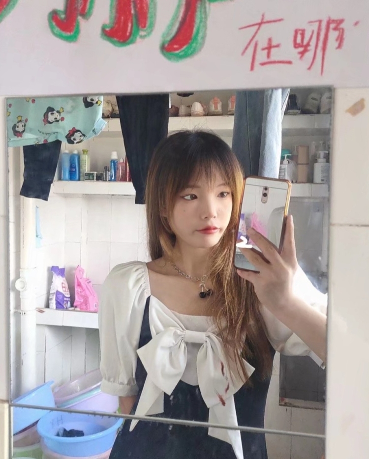 恸.-重庆市·县·云阳县-快手-在校大学生 本人温柔可爱好相处！爱好唱歌会弹一点钢琴 喜欢拍照旅游 会P图会剪辑视频