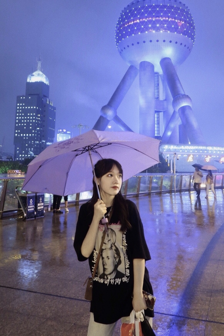 小锤子-河南省·郑州市·二七区-抖音 微博 ***-喜欢拍照，擅长各种风格穿搭，可接寄拍，种草，买家秀都可以，有***和抖音账号，诚信第一，出图快。