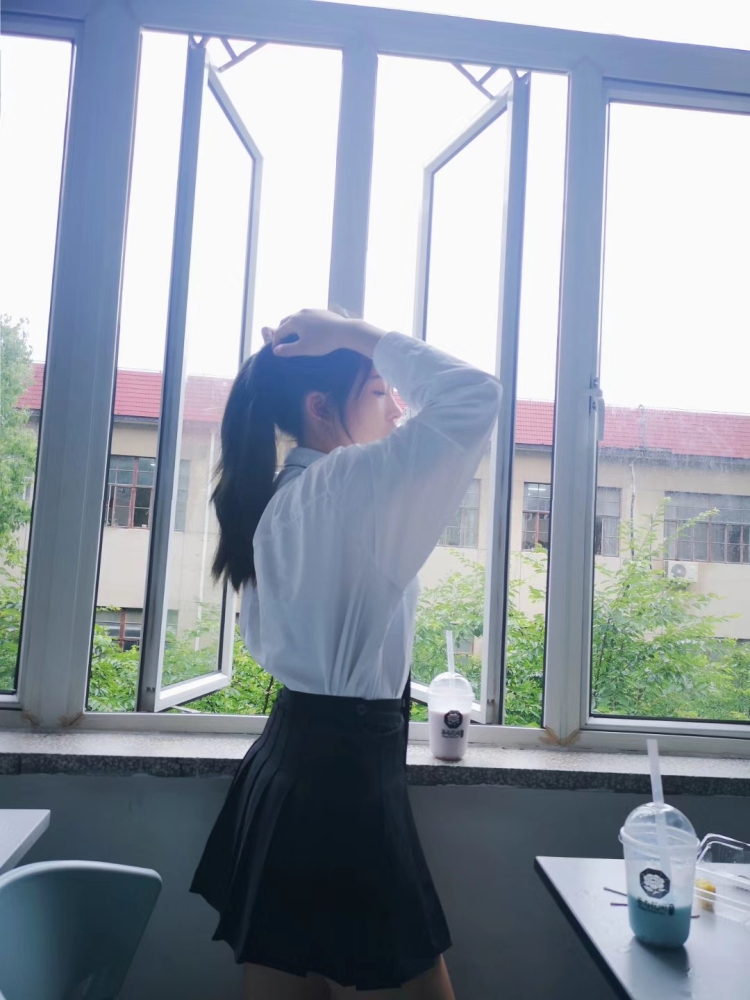 Nil-上海市·上海市·闵行区-抖音  ***-新媒体运营，出图快，+设计海报一整套，可提要求，偏古风，可现代，如有要求作品图，或效果图可单独发，自带相机设备！