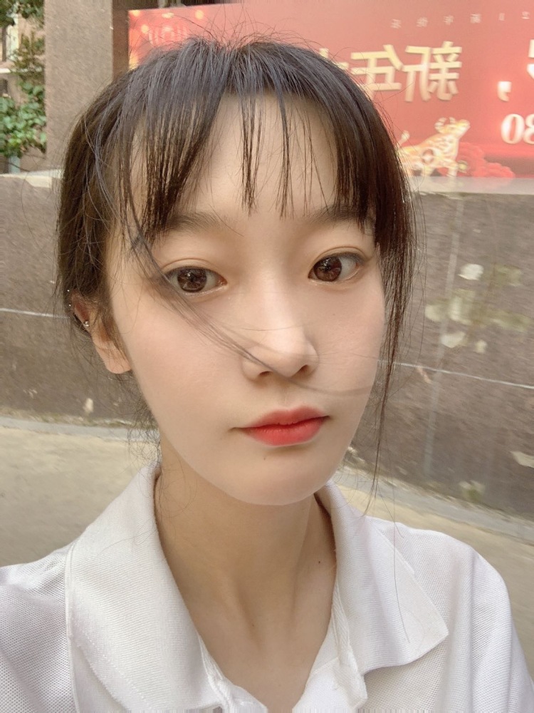小丫🍓-山东省·青岛市·城阳区-快手-***-抖音-身高174 体重105
时间自由 
爱拍照 爱化妆 
可接买家秀
开箱测评