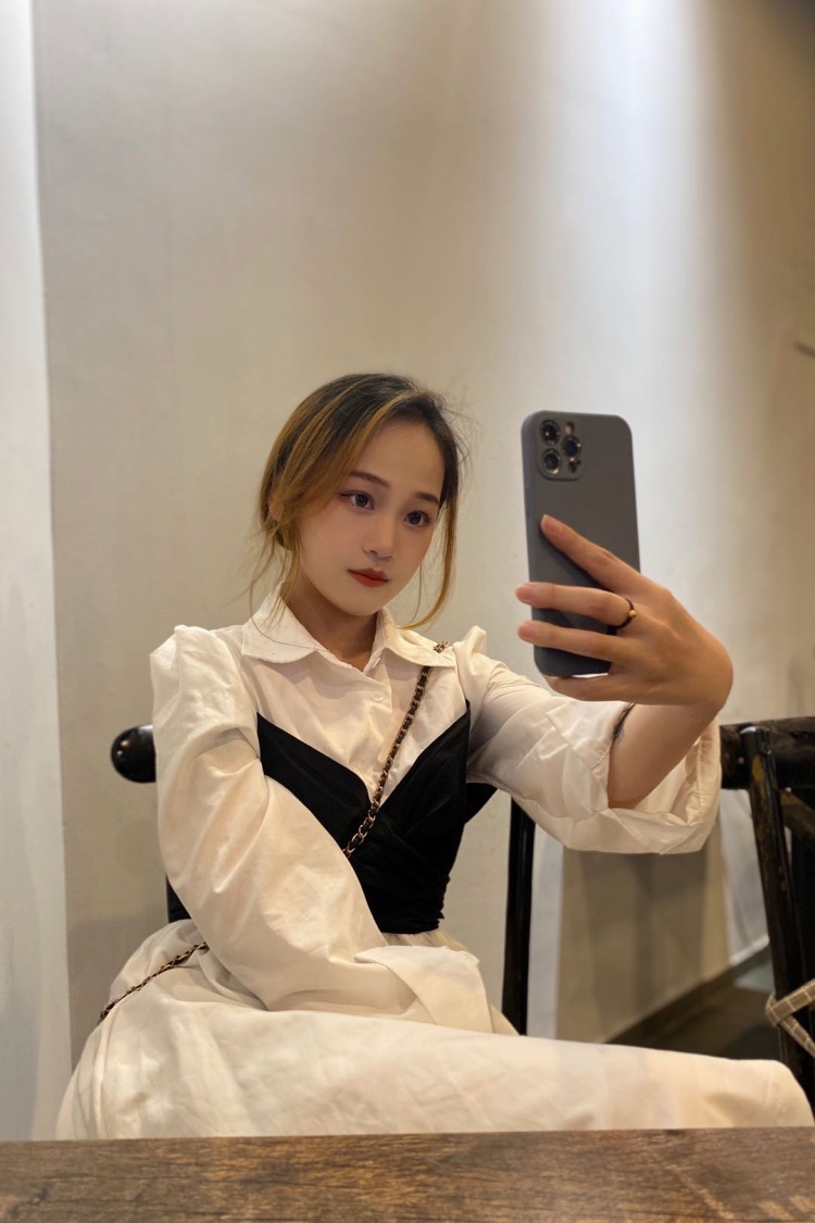 QIAN-广东省·广州市·南沙区--个人兴趣：平时喜欢探店，拍照。
接单范围：买家秀。
小红薯、斗音、快首都有号。