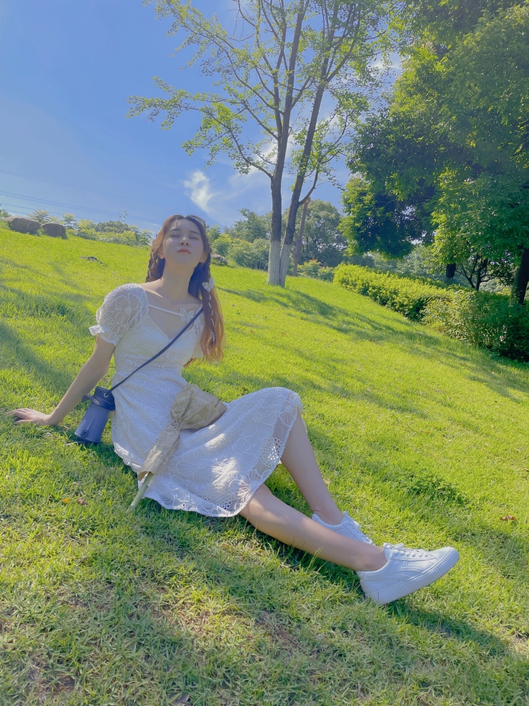 木子丽-湖南省·衡阳市·蒸湘区--身高172体51，可接寄拍、开箱测评，短视频编辑等。平常也比较喜欢拍照，p图，看直播带货