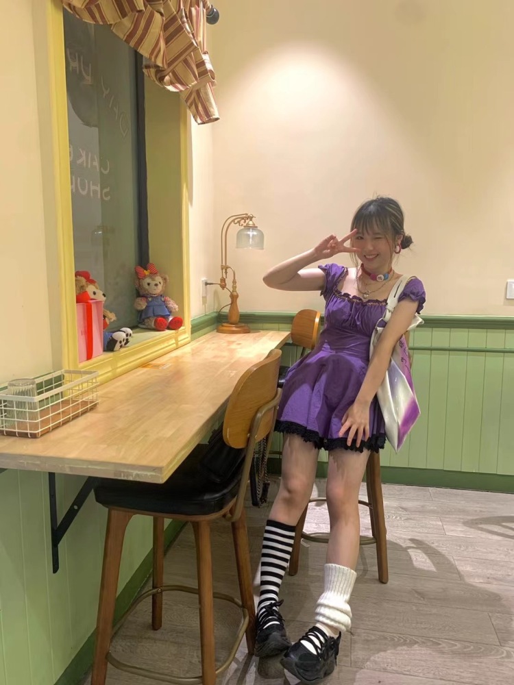 八七一黯-湖南省·长沙市·雨花区-微博 ***-hi！
可接寄拍 （服装 饰品 包包 ….）
风格多变 你要的风格我都有
常用微博 ***账号
可拍摄视频 探店打卡 淘宝买家秀 软文推广
会P图会剪辑视频
155/95
音乐学院学生