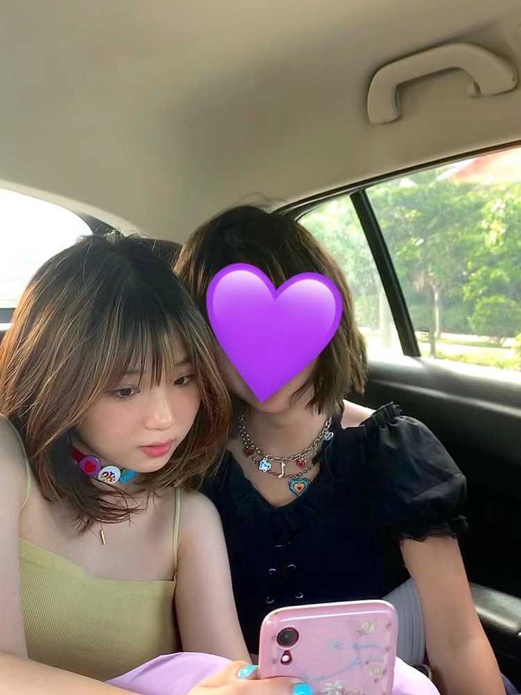 八七一黯-湖南省·长沙市·雨花区-微博 ***-hi！
可接寄拍 （服装 饰品 包包 ….）
风格多变 你要的风格我都有
常用微博 ***账号
可拍摄视频 探店打卡 淘宝买家秀 软文推广
会P图会剪辑视频
155/95
音乐学院学生