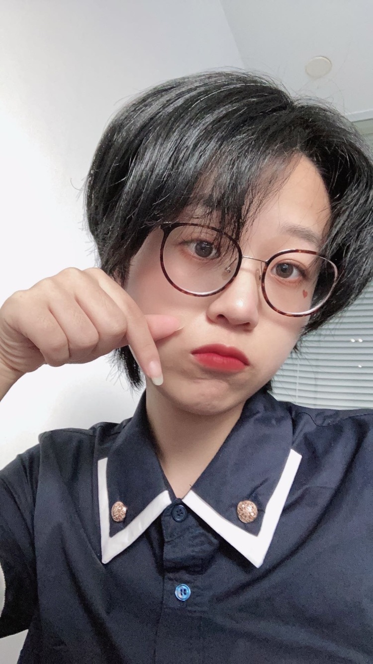 星越-江苏省·常州市·钟楼区--本职是美工，小视频抠图修图一条龙，比较有意向的借淘宝返图寄拍都可时间充裕，效率高，有意速戳