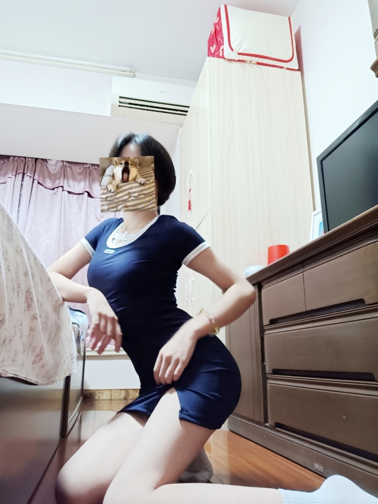 鲸落-上海市·上海市·青浦区-抖音-高一学生,接寄拍,5-10元以上皆可,身高159,体重43公斤。