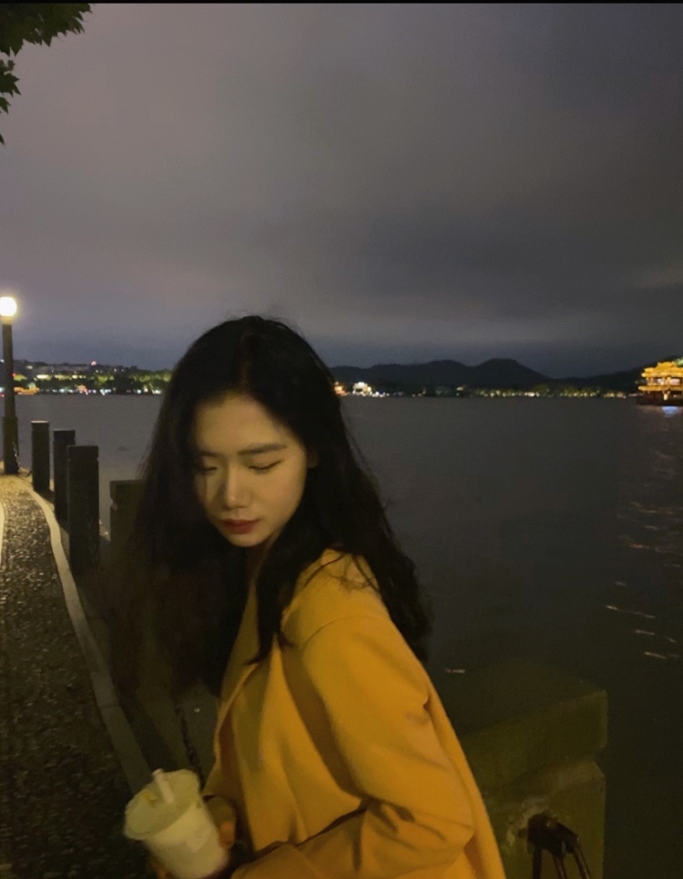 薰.-浙江省·杭州市·余杭区-抖音、***、知乎-特长是舞蹈、做模特、演讲。可以做寄拍模特(欢迎首饰、服装、生活小用品、时尚单品)。可以做短视频vlog创作和开箱视频,免费试用和软文推荐撰写。欢迎来单!!!