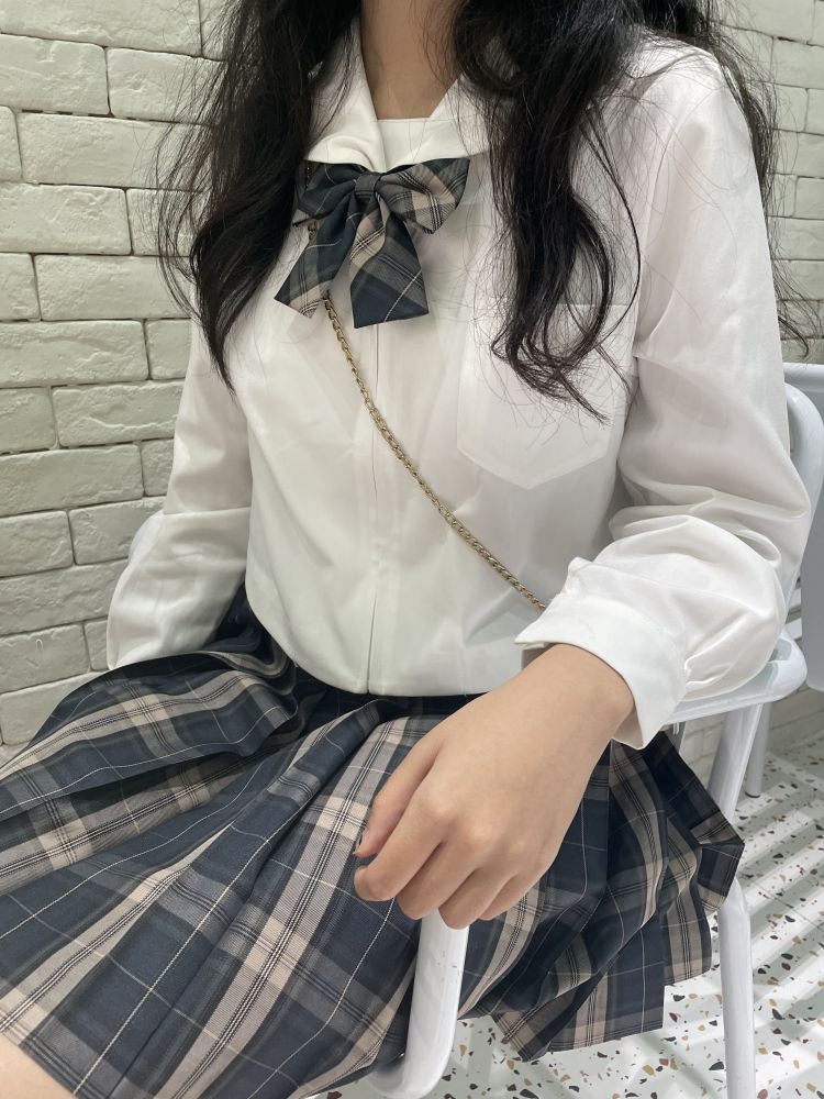 柚屿.-浙江省·宁波市·北仑区-快手 抖音-身高175体重120   
淘宝逛逛中草带货，接寄拍
我出图快，会修图