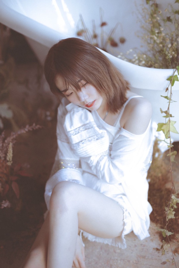 g清琁-辽宁省·沈阳市·皇姑区-抖音-买家秀淘宝 寄拍网拍 平面模特 风格多样 事不多老板说的都对 出图质量高 不满意可重拍 不接太露私房 寄拍不接丝袜情趣内衣 诚挚邀请与您合作！！