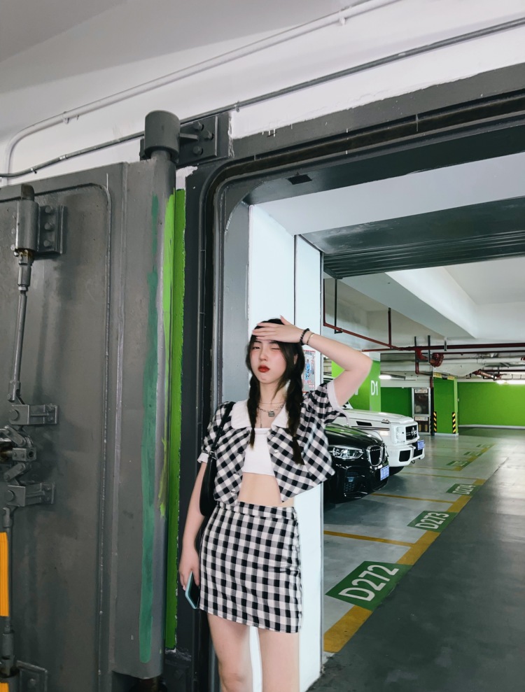 心上妹妹-浙江省·杭州市·滨江区-快手-可以探店打卡和接服装寄拍 风格多样化不限 欢迎各位商家合作 (微博 ***)
