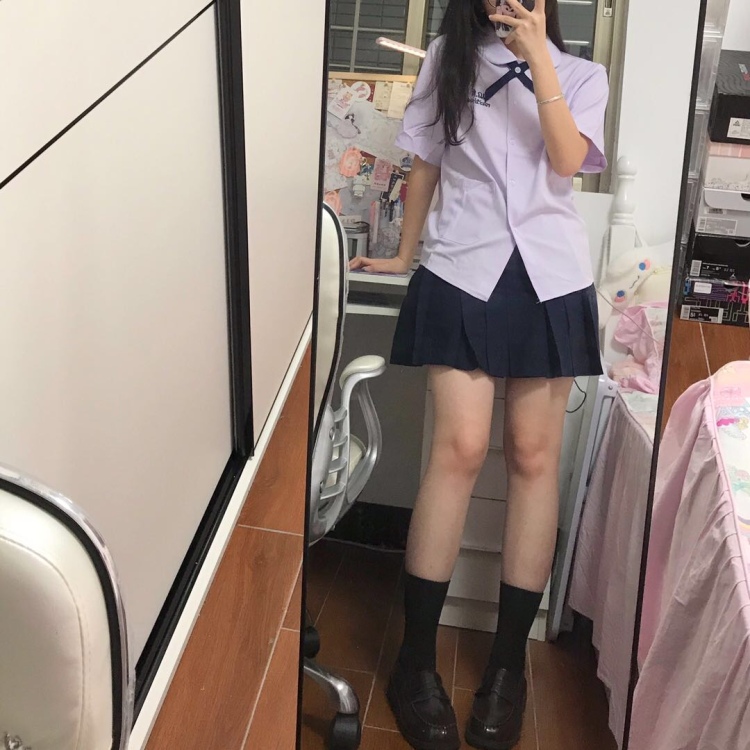 Y-广东省·云浮市·罗定市-抖音|***-拍照真的是个快乐星球!平常都是玩lo和JK制服较多,风格基本上就是偏可爱的,但也可以驾驭其他风格(只是平常很少