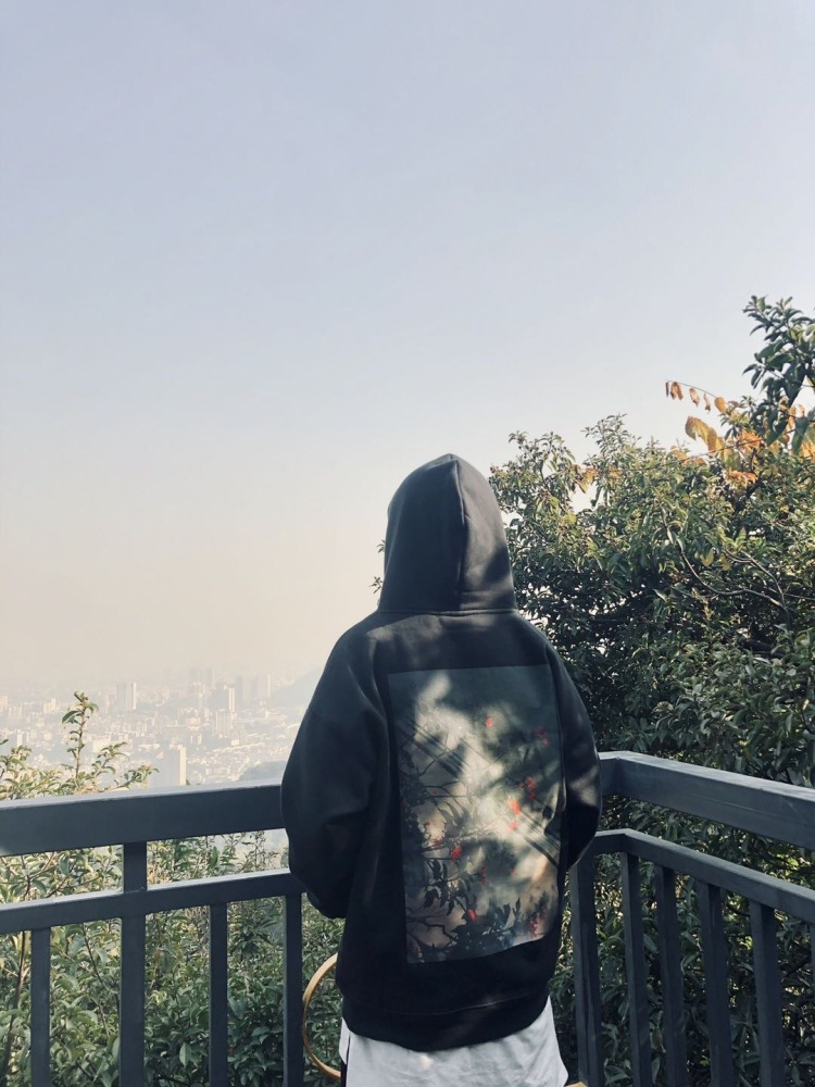 Ra.a-广东省·广州市·白云区--风格不限  想接寄拍  什么都懂 位置广州 
嘎嘎行  看看我