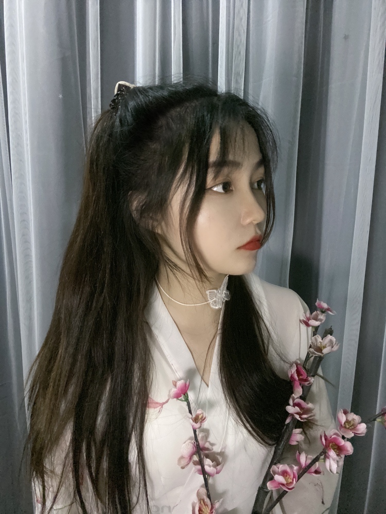 A-山东省·菏泽市·牡丹区--平常无事特此用于兼职
可接口红,服装(不过分暴露)可盐可甜可仙,美瞳,包包,饰品等