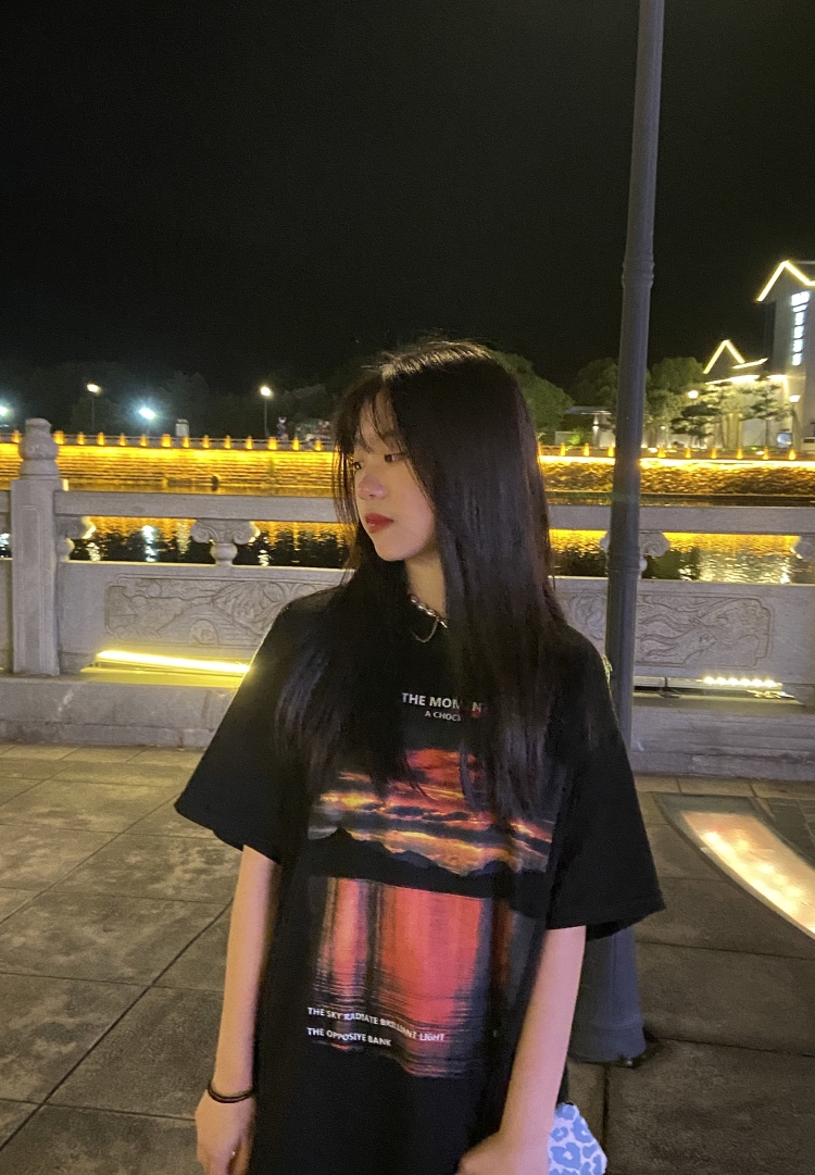 Wen-浙江省·宁波市·奉化区-抖音 ***-可以接寄拍 买家秀 身高158 体重42 会p图拍照修图哦 会化妆