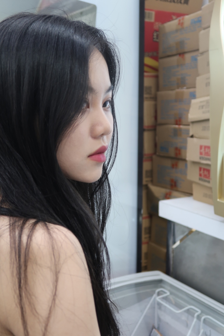 muziko-广东省·江门市·台山市--接寄拍,买家秀等
身高158 体重43
开朗活泼 价格可商讨决定