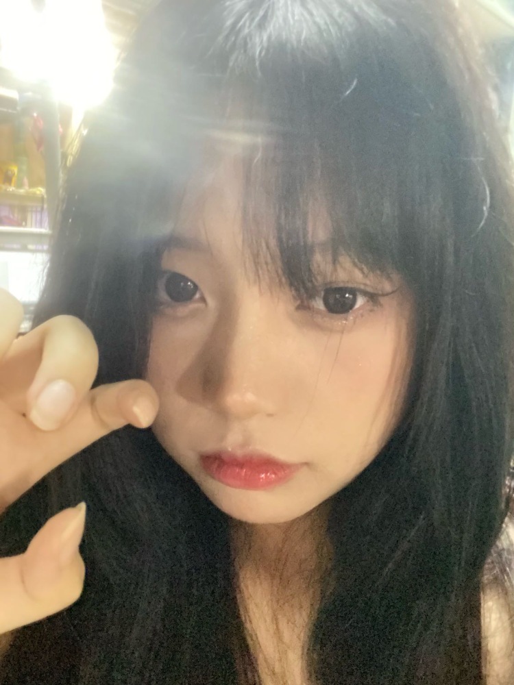巴-广东省·珠海市·香洲区-抖音 微博 ***-买家秀 寄拍 送拍 都可可可
平时穿衣风格多样
喜欢拍照 会p图
当过礼仪模特
会一些舞蹈
168cm110斤