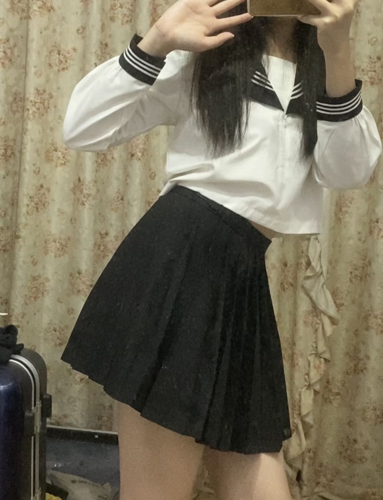巴-广东省·珠海市·香洲区-抖音 微博 ***-买家秀 逛逛 寄拍 送拍都可 汉服 jk制服 辣妹装都OK