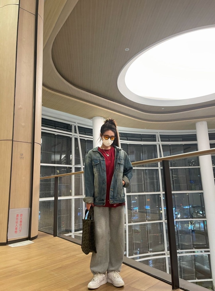 .-北京市·北京市·海淀区--接衣服寄拍啦 拍到你满意
风格多变 可发抖音 微博 ***