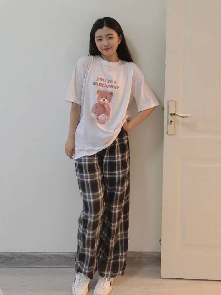 依婷🐇-湖南省·益阳市·资阳区--160/48kg,可接寄拍、买家秀(服装 包包 饰品 鞋子),有经验,会修图,出图快,风格多