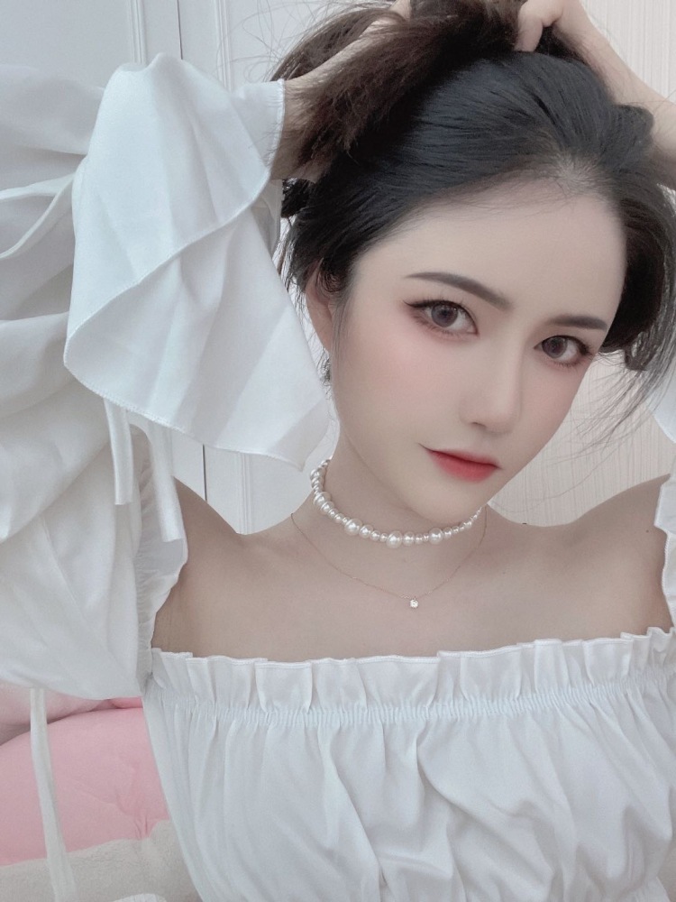 🦁ིྀ小狮子-广东省·深圳市·罗湖区-微博,***-接寄拍~买家秀。本人爱拍照 擅长修图 会化妆,可接受多种风格。