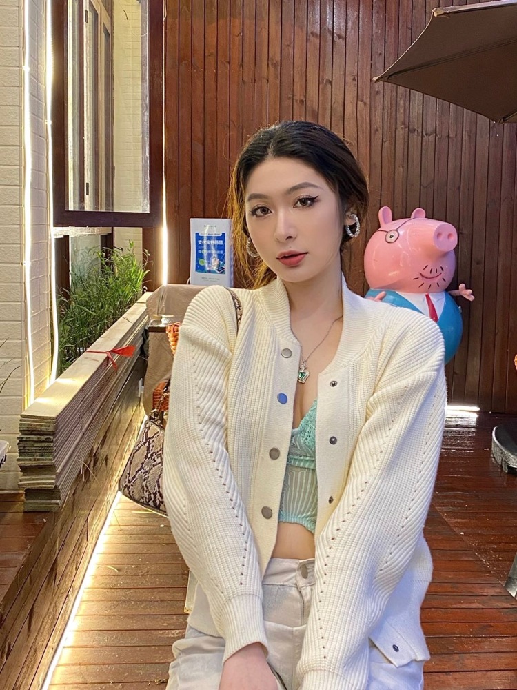 仙贝-湖南省·长沙市·芙蓉区-抖音|微博|***-身高170+ 接美妆|穿搭|探店
各平台有稳定粉丝 高质量出图