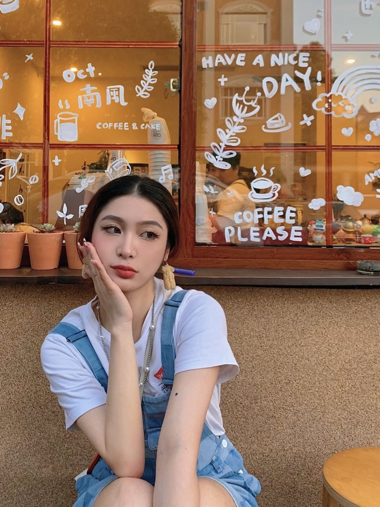 仙贝-湖南省·长沙市·芙蓉区-抖音|微博|***-身高170+ 接美妆|穿搭|探店
各平台有稳定粉丝 高质量出图