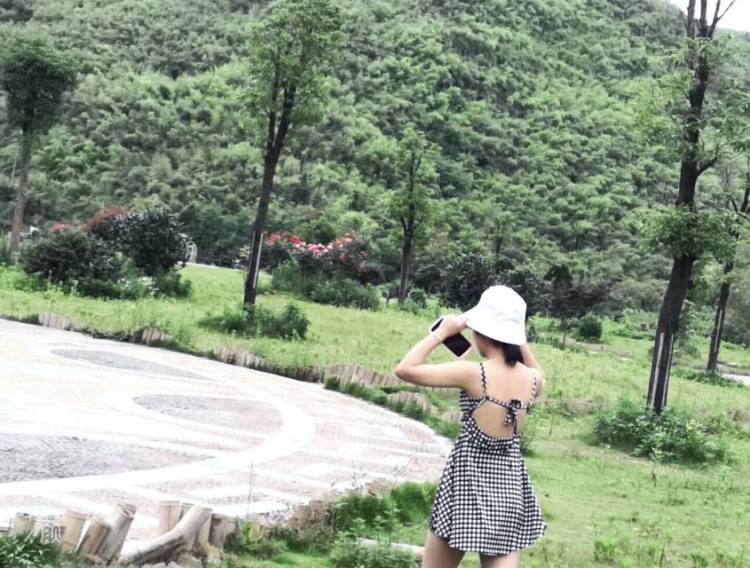狗咩咩-贵州省·黔东南苗族侗族自治州·三穗县-快手 ***-快手 *** 微博 百家号 :73
做过货品美工
短视频创作
种草图文笔记创作
买家秀 文字单
为人和气 可长期合作
请与我联系!
