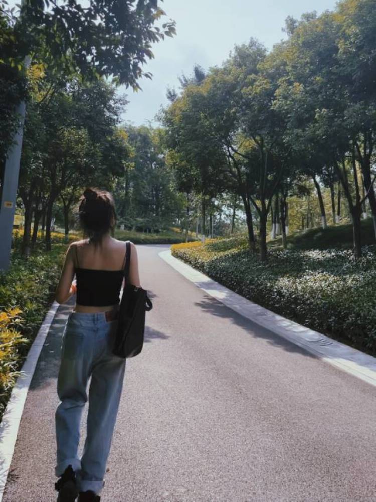 I-irene-重庆市·重庆市·江北区--170 50kg
接服装类寄拍
之前没寄拍经验,但是不满意可重拍,随缘接单,合作愉快
