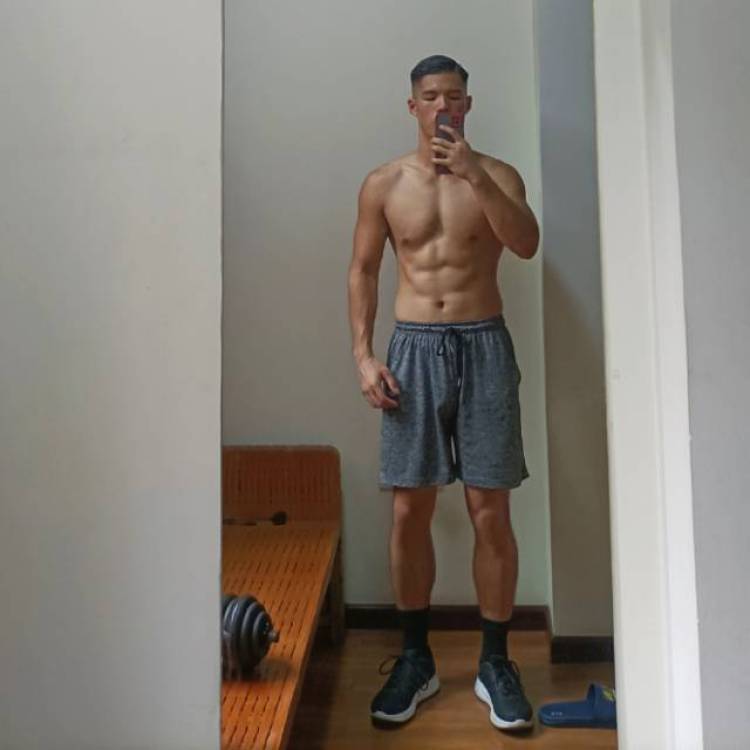 昌州黑人-重庆市·重庆市·沙坪坝区-***-176/70kg 风格日系工装boy。会拍照修图。可接寄拍送拍!***粉丝数:5863