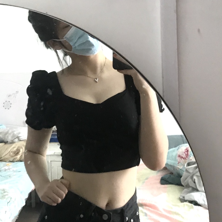 泡面加芋头-河南省·郑州市·新郑市--学生一枚.有健身的习惯.170cm.58kg.39码
暂时对镜拍居多.如有需要也可他拍.会p图
服装.鞋子.首饰都可以拍
抖音有200+的粉丝
可带货.也可平面模特兼职
为更好展示.如下四张为原图.