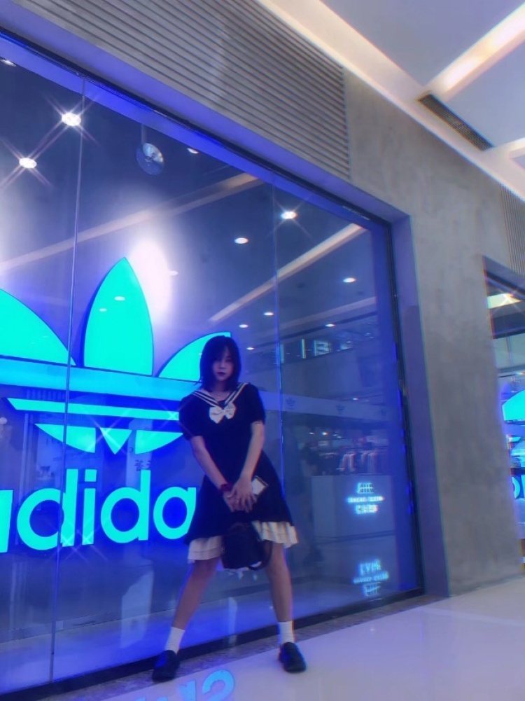 sco-江西省·赣州市·瑞金市-快手-大家好！
在校大学生
喜欢拍照
喜欢化妆
可以尝试各种穿搭
可以寄拍
身高160
体重 94