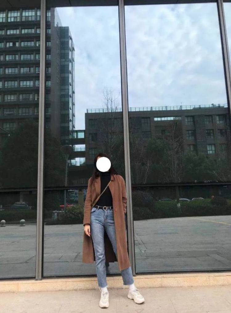 Niloay-浙江省·金华市·义乌市--蹲商家啦!要求如下:不接私房,不暴露,可接衣物或首饰或其他小物件。收到产品完成拍摄任务后,寄回商家。具体价格可私