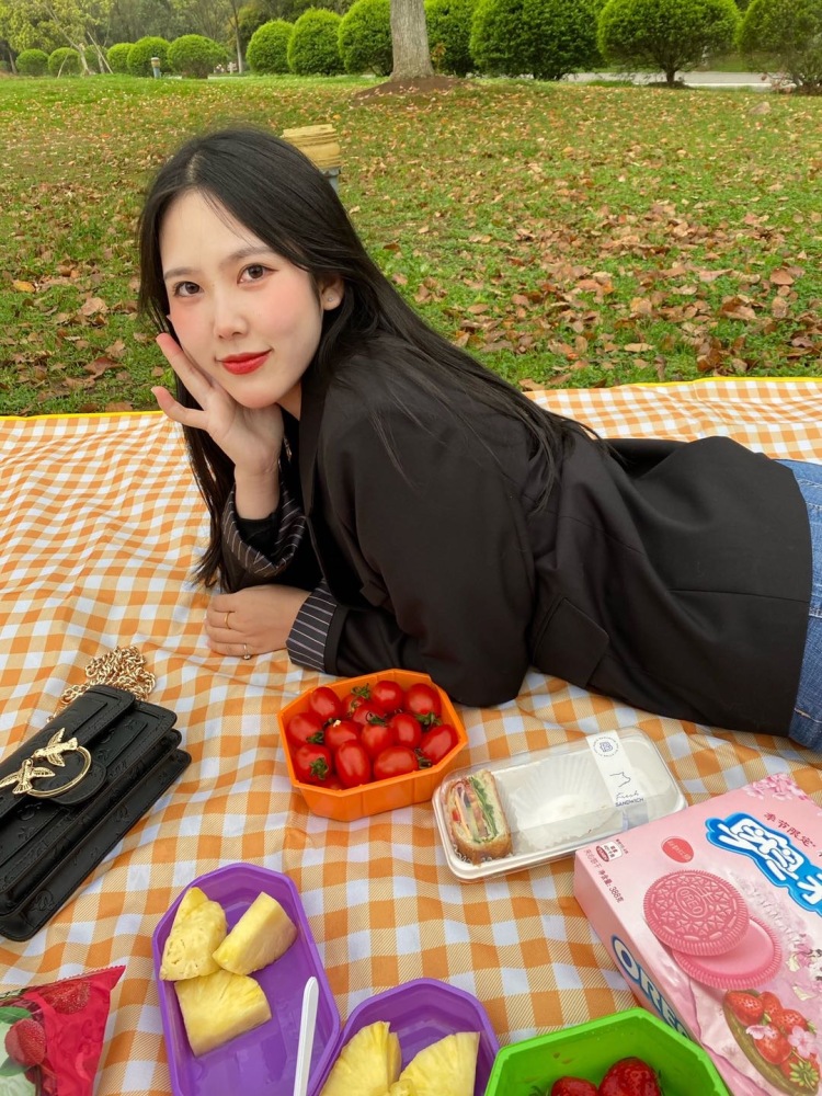 岁岁-江苏省·南京市·江宁区-抖音微博***-接寄拍,衣服饰品化妆品美瞳包包都接!也可接摄影师约拍!也接tb买家秀