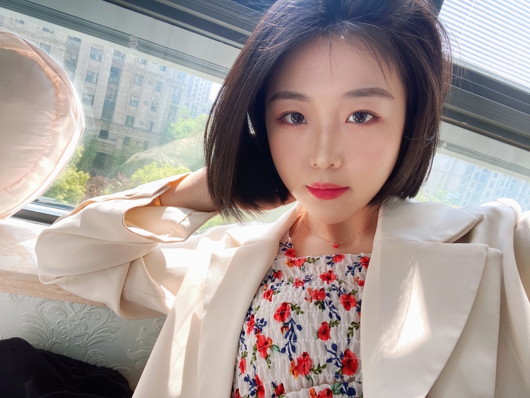 CHAN-G-江苏省·扬州市·江都区-抖音 微博 *** B站-*** 买家秀 淘宝逛逛
全职宝妈一枚 热爱美妆护肤 母婴产品 宠物用品 有两只可爱的猫咪
