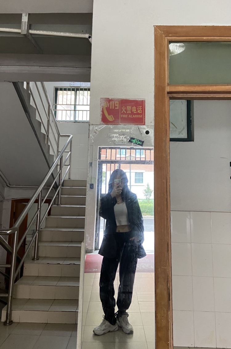 樱桃小丸犊子🍧-上海市·上海市·黄浦区--接寄拍 送拍 可约妆面
风格不限(私房❌ )
服化饰均可(内衣❌)
在校大学生 校礼仪队
时间多 可长期合作