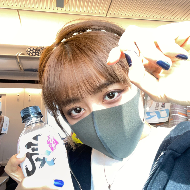 高环奈-天津市·天津市·南开区-微博***-喜欢化妆 喜欢拍照 会p图的学生 风格辣妹纯欲 学生可爱风格都可以 身材还可以喜欢健身 修身衣服或者小物品都可以 现在短头发可带假发