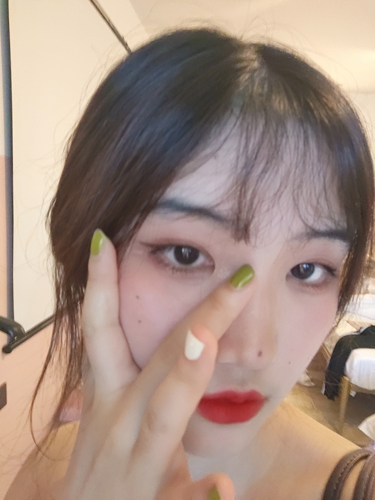 问号小周-广东省·广州市·番禺区-*** 微博-164体重103
会拍照有设备会化妆会修图可以辣妹邻家复古纯欲各种风格
不接太暴露衣服
寄拍衣服 饰品包包等等 探店
也可当摄影师约模特 各种风格