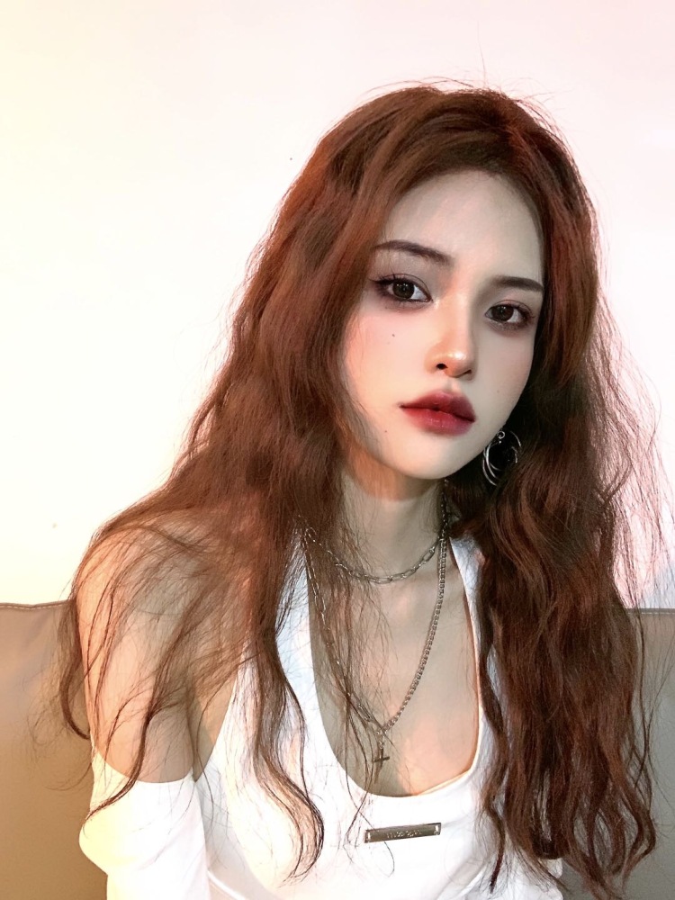 🍑玖-甘肃省·兰州市·城关区-抖音快手***B站-接服饰、饰品、美妆、美瞳寄拍
风格多变,返图快,修图技术一绝
好沟通,时间充裕,稳定,可长期合作