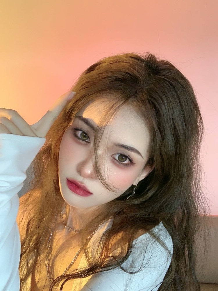 🍑玖-甘肃省·兰州市·城关区-抖音快手***B站-接服饰、饰品、美妆、美瞳寄拍
风格多变,返图快,修图技术一绝
好沟通,时间充裕,稳定,可长期合作