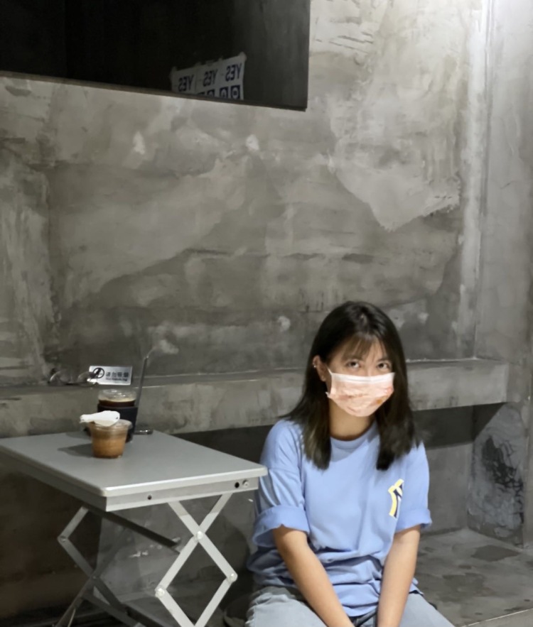 装-辽宁省·大连市·甘井子区-微博|***|微信|ins-可盐可甜,小个子,萌妹身高,以下图片为苹果原相机拍摄,擅长公众号平台运营,公众号推送制作,较熟练使用秀米编辑器,平常多摄影,喜欢拍照,会修图,有较好审美水平