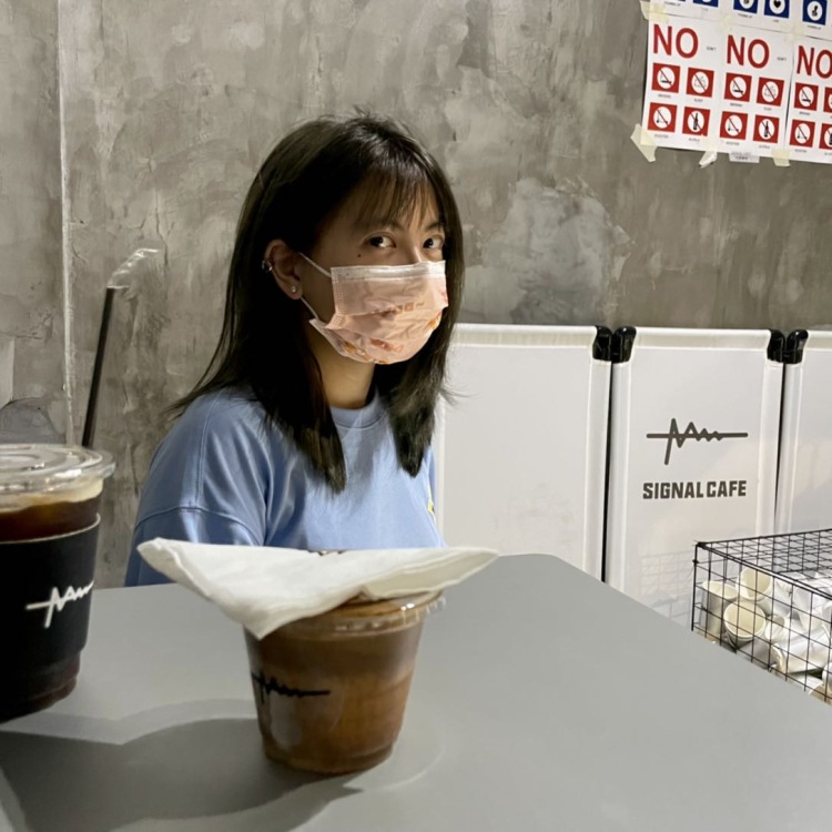 装-辽宁省·大连市·甘井子区-微博|***|微信|ins-可盐可甜,小个子,萌妹身高,以下图片为苹果原相机拍摄,擅长公众号平台运营,公众号推送制作,较熟练使用秀米编辑器,平常多摄影,喜欢拍照,会修图,有较好审美水平