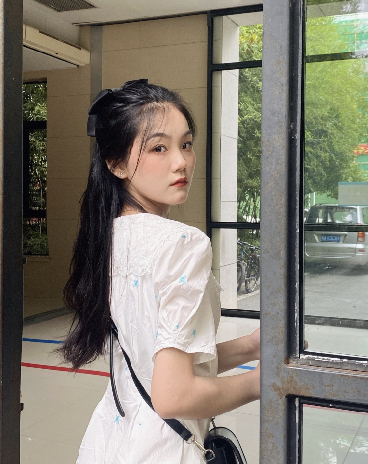 肖静-北京市·北京市·东城区-***-出片快,不拖
擅长买家秀,照片真实且亮眼
就读航空专业
(只是想为商家生意兴隆尽自己的一份力)
