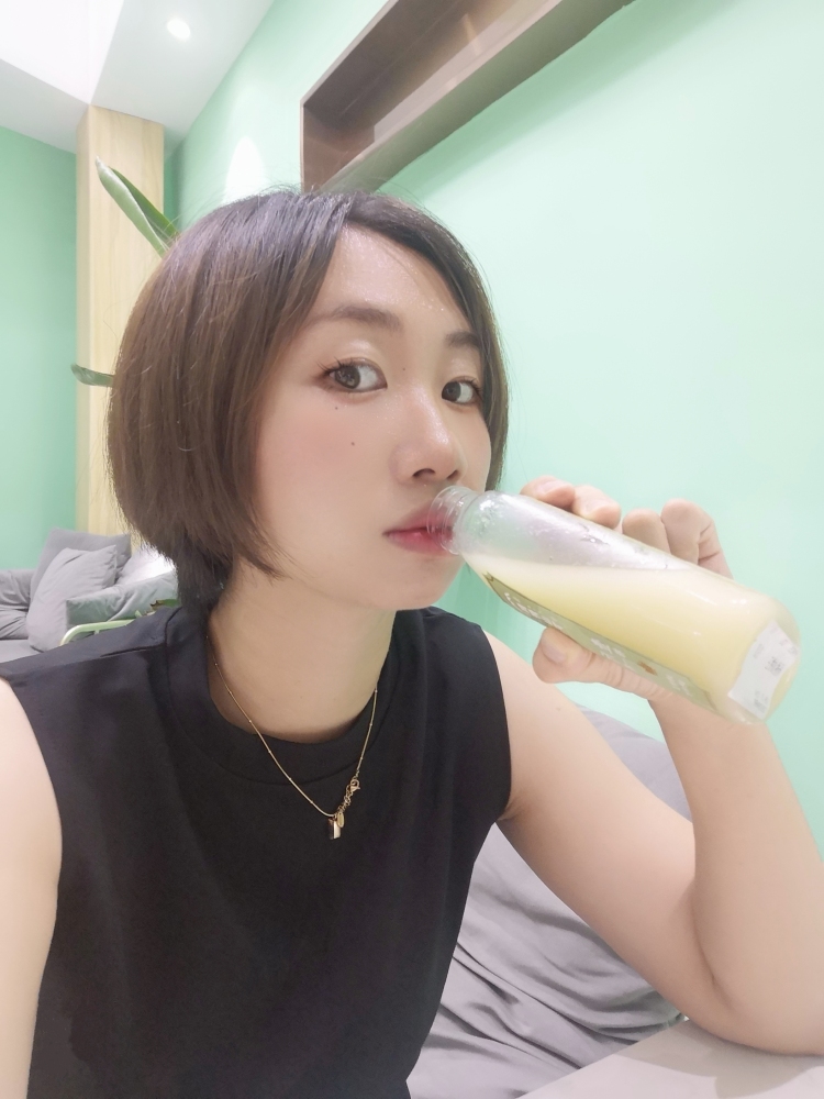 树儿啦啦啦-福建省·龙岩市·新罗区-抖音、***-我是一名独立摄影师,前园林景观设计师,现在以女摄及儿童、亲子摄影为主。因曾从事艺术设计行业,对造型和色彩敏感度强,有自己的摄影风格和辨识度。有淘宝买家秀、vlog创作、种草笔记软文推广的经验。接单服务