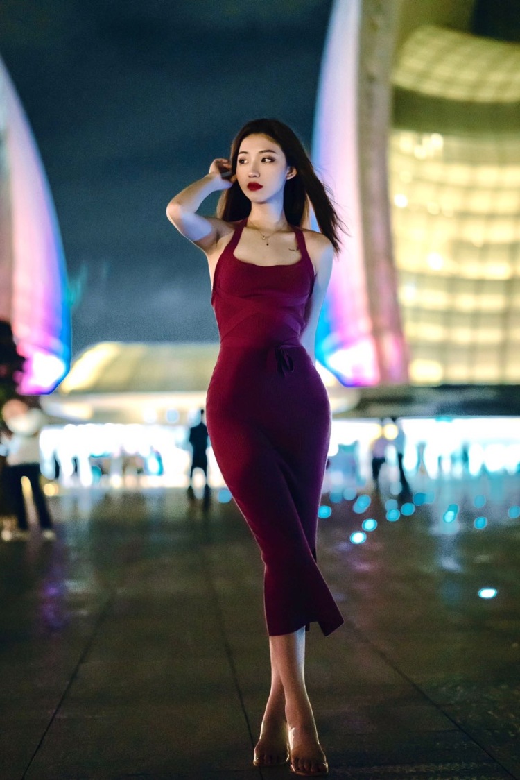 浪漫杀手-广东省·广州市·天河区-抖音 *** 微博-淘宝买家秀 详情页 工作室商拍合作 抖音短视频 开箱测评 ***探店分享等 有4年拍图经验 正在学习短视频剪辑制作