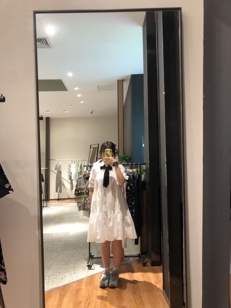 oops!-江苏省·苏州市·张家港市--热爱篮球,是一名国际学校的学生,身高165以上,体重110。愿意接到寄拍,价格好谈