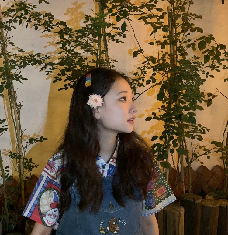 早苗-湖南省·长沙市·芙蓉区-抖音,微博,***,知乎-时间充裕,喜欢四处打卡和拍照,会简单的修图,现在还只是个没有经验的素人,希望能有机会合作🙈