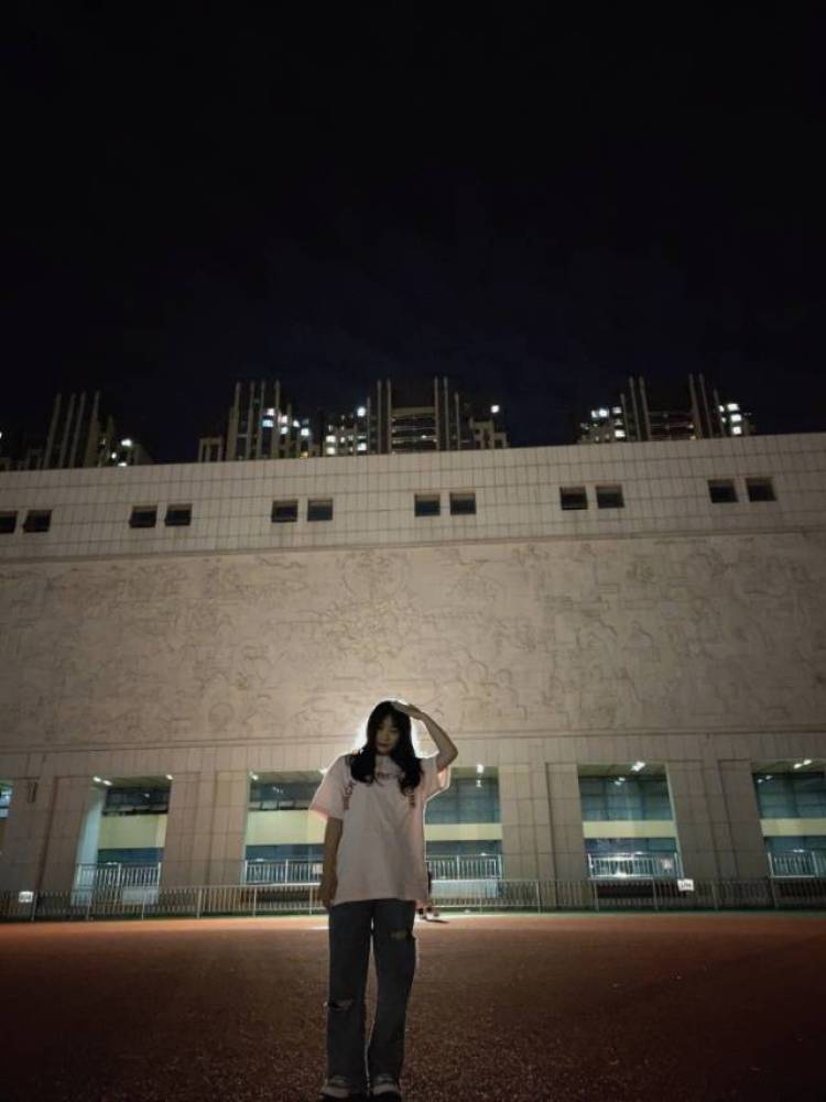 绝对快樂-江苏省·苏州市·常熟市-抖音,快手-身高160 体重57微胖女生,喜欢化妆和拍照,平时玩抖音和快手,想接寄拍,保证大家喜欢(⸝⸝•‧̫•⸝⸝)
